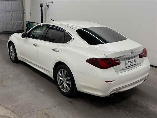 NISSAN FUGA