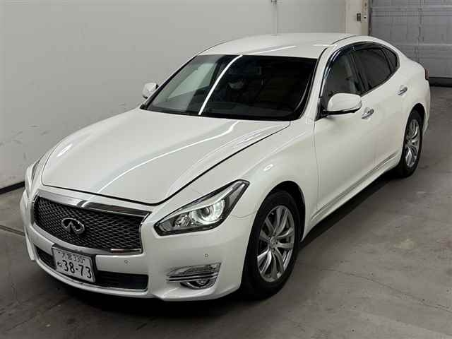 NISSAN FUGA