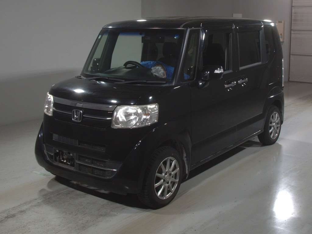 HONDA N-BOX