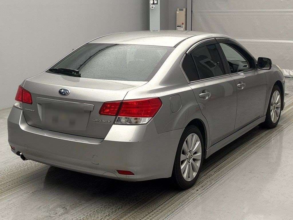 SUBARU LEGACY B4