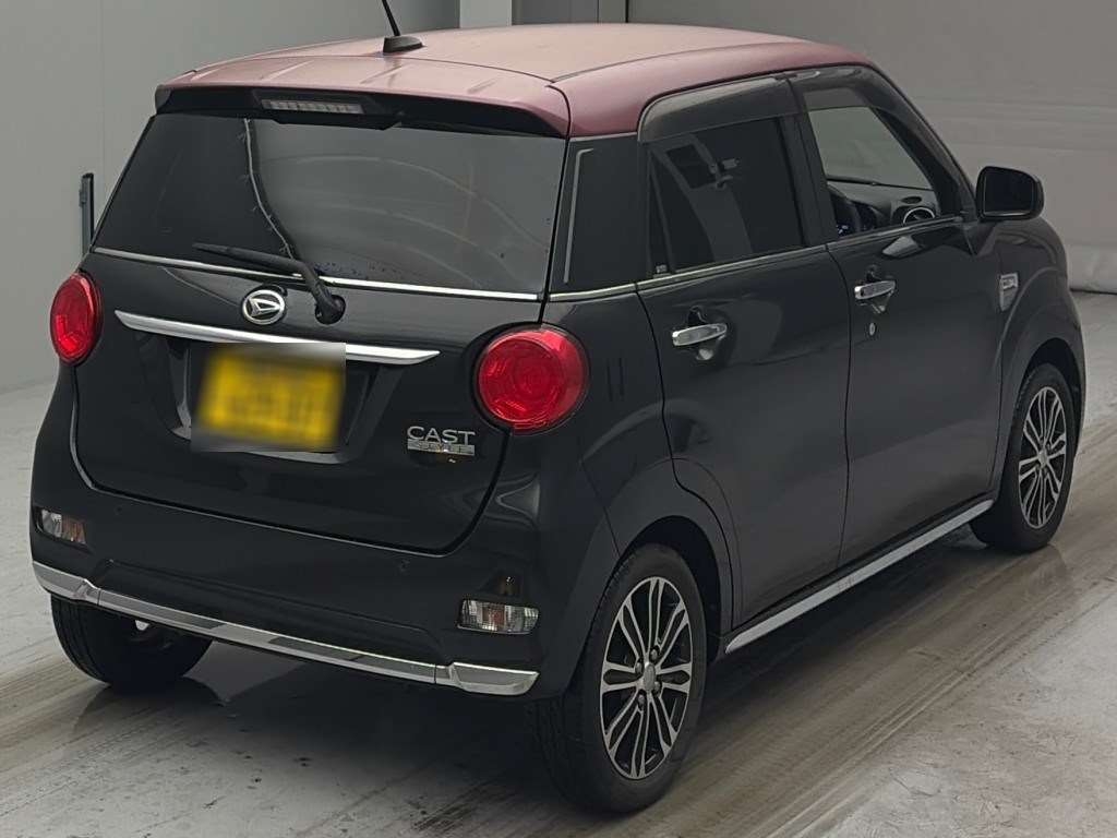 DAIHATSU CAST