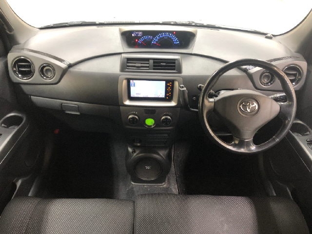 TOYOTA BB