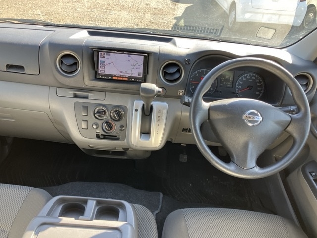 NISSAN NV350 CARAVAN