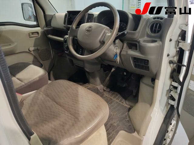 NISSAN NV100 CLIPPER