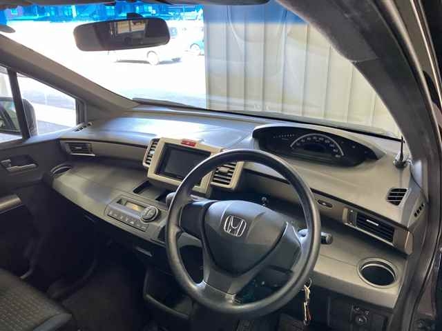 HONDA FREED SPIKE