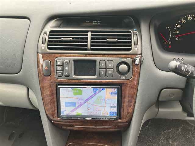 MITSUBISHI DIAMANTE