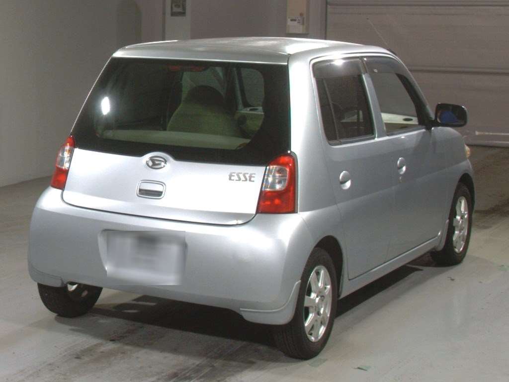 DAIHATSU ESSE