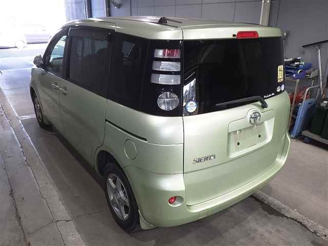 TOYOTA SIENTA