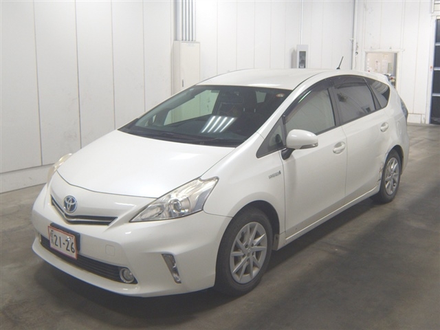 TOYOTA PRIUS ALPHA