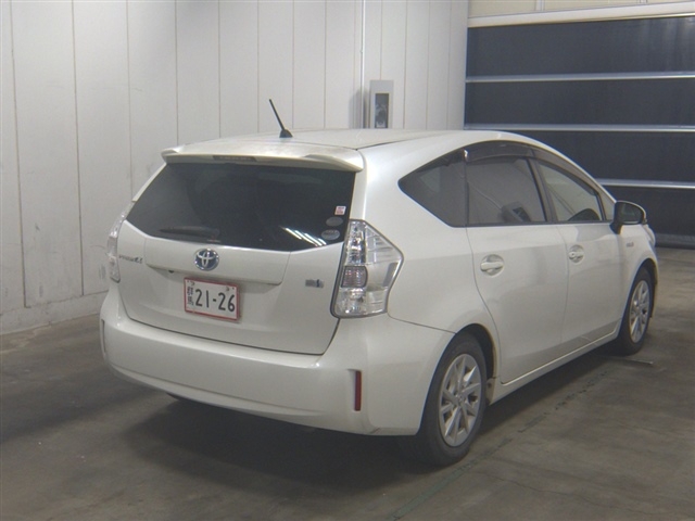 TOYOTA PRIUS ALPHA