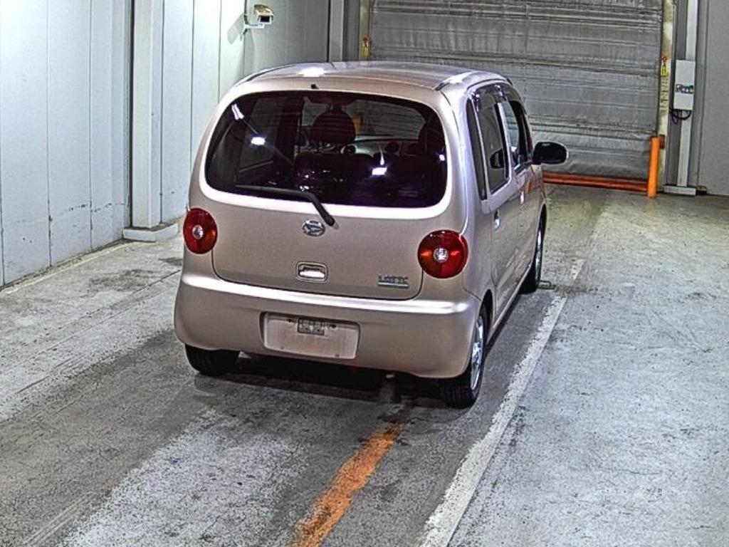 DAIHATSU MOVE LATTE