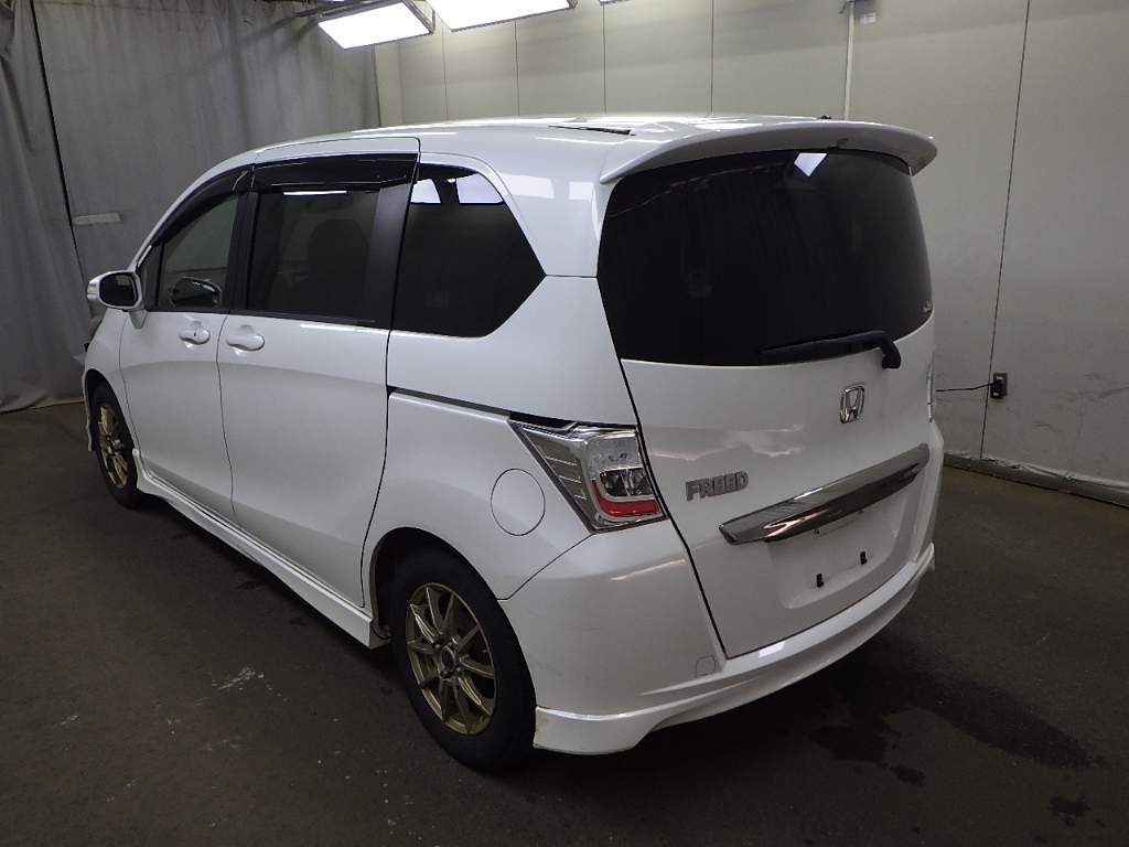 HONDA FREED