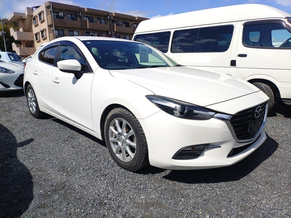 MAZDA AXELA