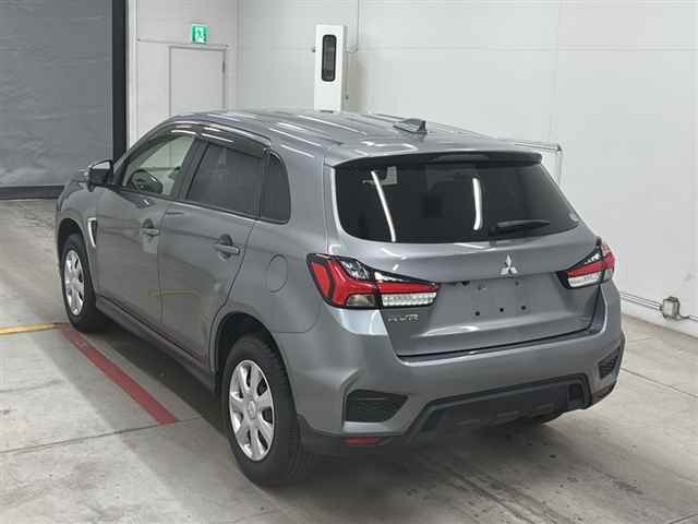 MITSUBISHI RVR