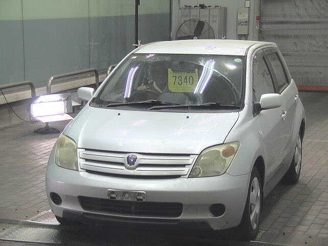 TOYOTA IST
