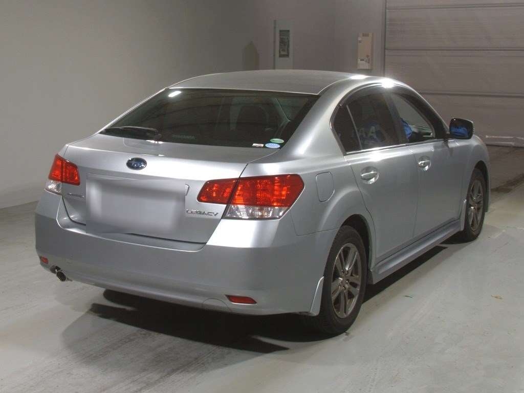 SUBARU LEGACY B4
