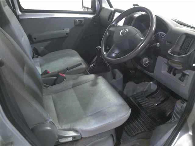 NISSAN CLIPPER