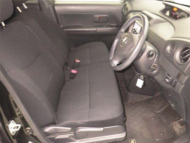 TOYOTA BB