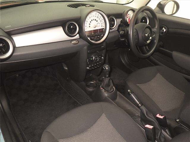MINI HATCH
