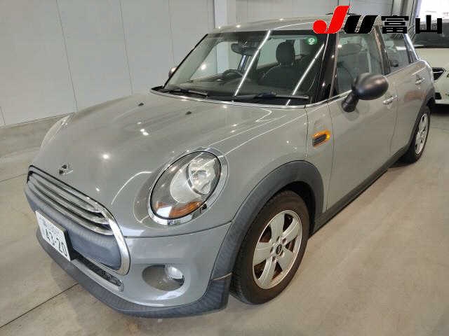 MINI HATCH