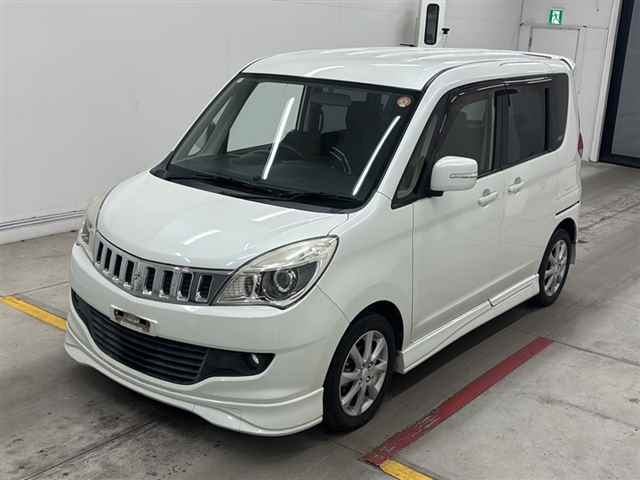 MITSUBISHI DELICA D:2