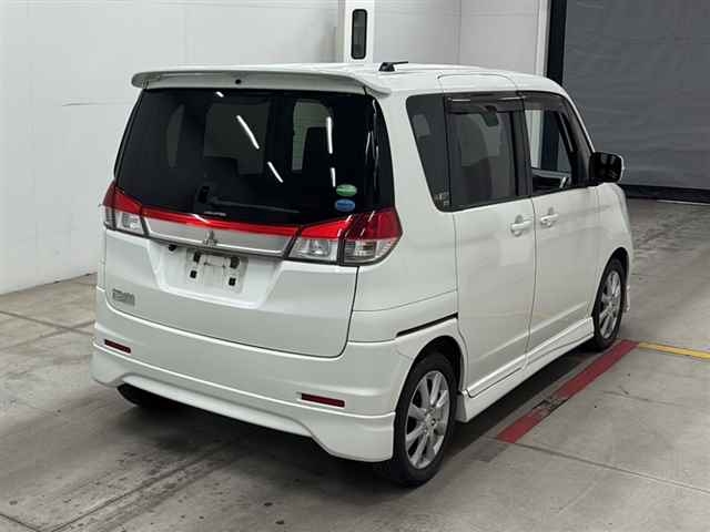 MITSUBISHI DELICA D:2
