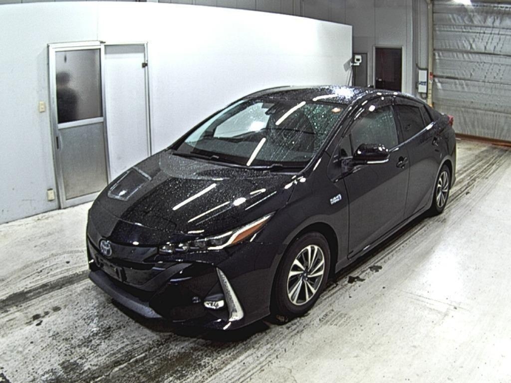 TOYOTA PRIUS PHV