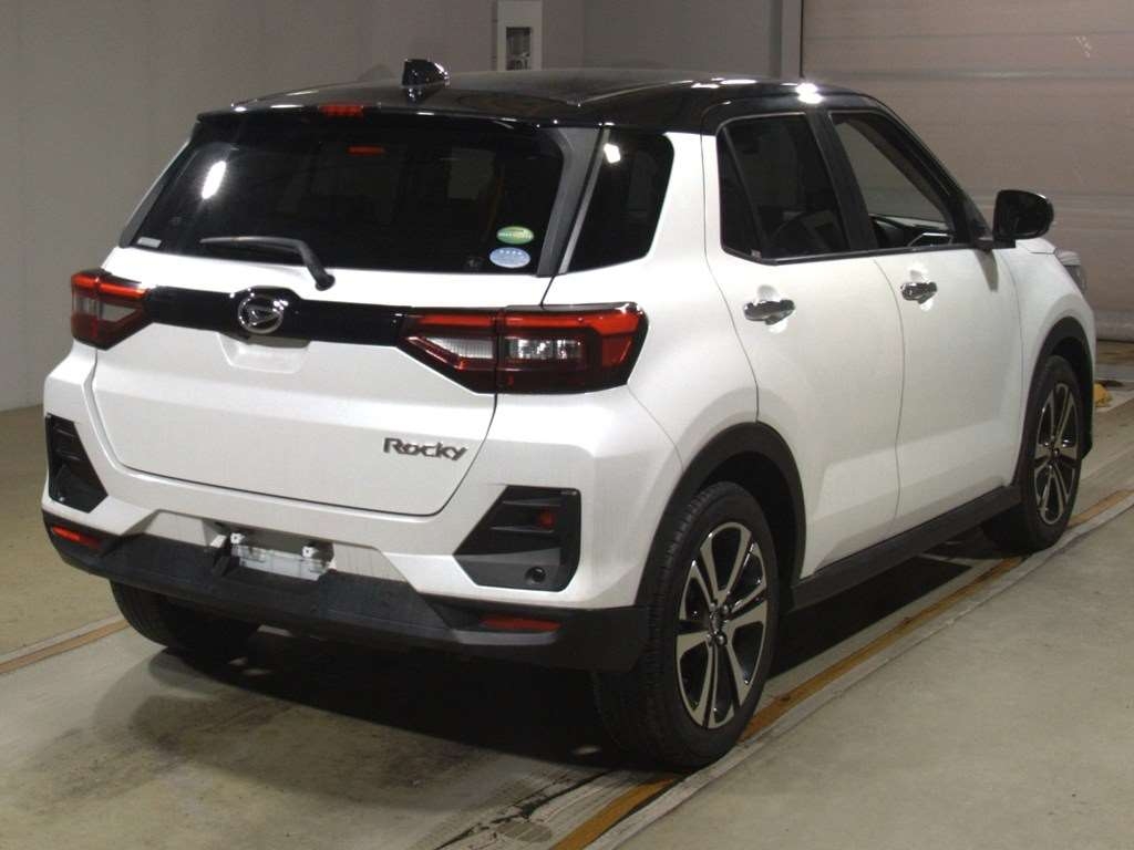 DAIHATSU ROCKY