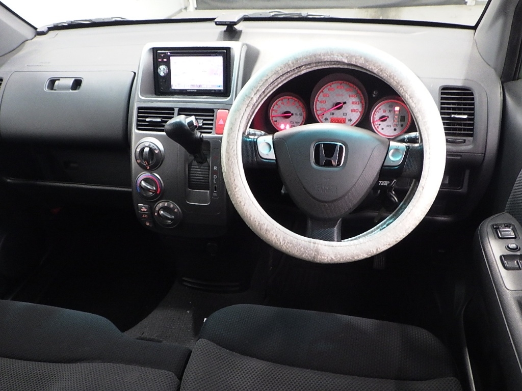 HONDA MOBILIO SPIKE