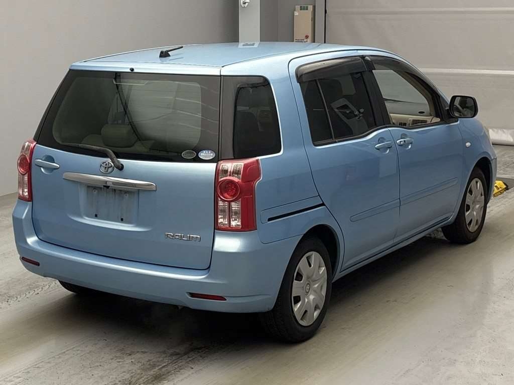 TOYOTA RAUM