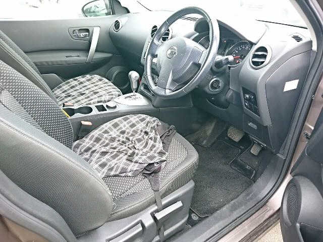 NISSAN DUALIS