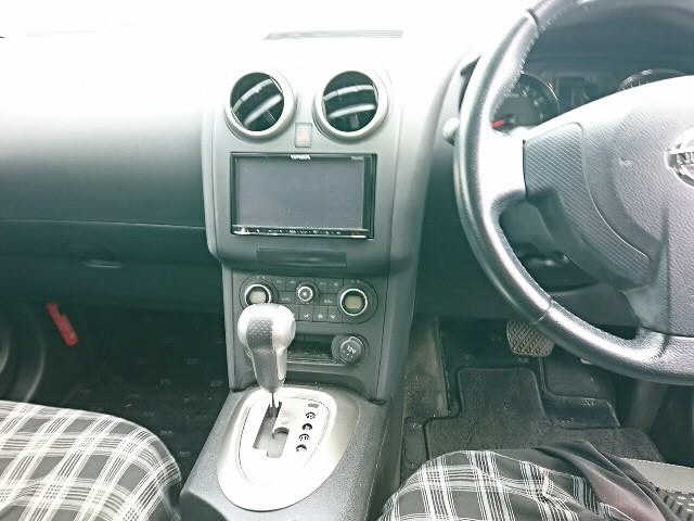 NISSAN DUALIS