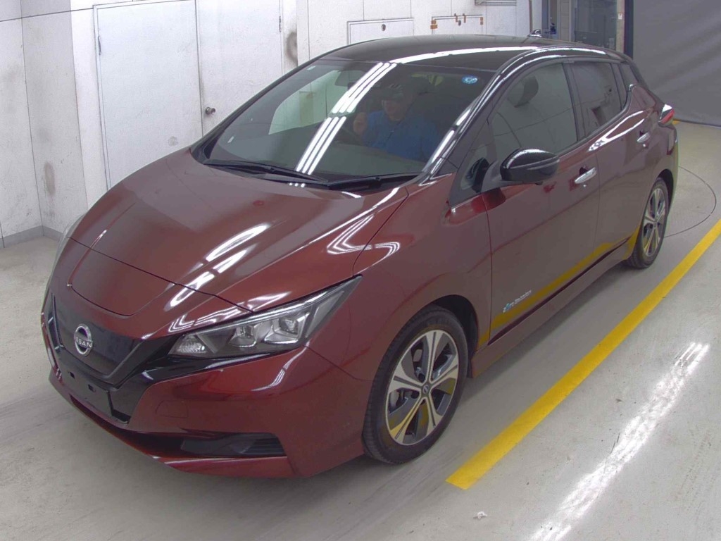 NISSAN LEAF