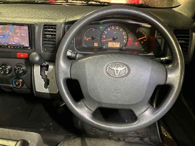 TOYOTA REGIUS ACE