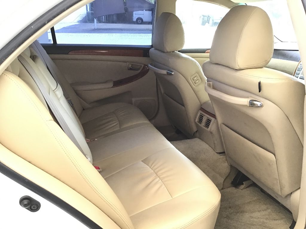 TOYOTA CROWN MAJESTA