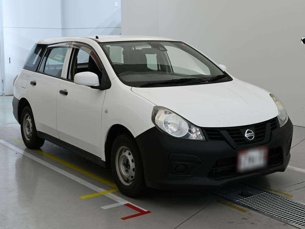 NISSAN AD