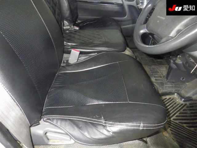 TOYOTA REGIUS ACE