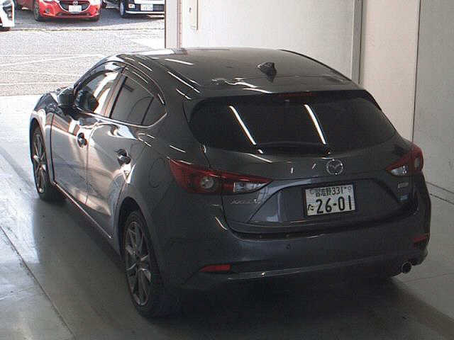 MAZDA AXELA