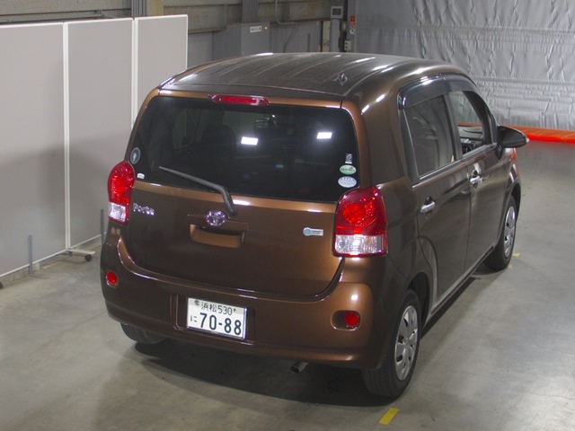 TOYOTA PORTE