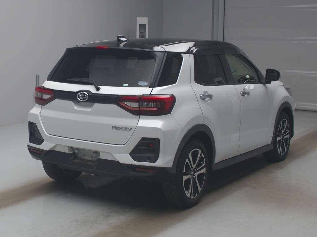 DAIHATSU ROCKY