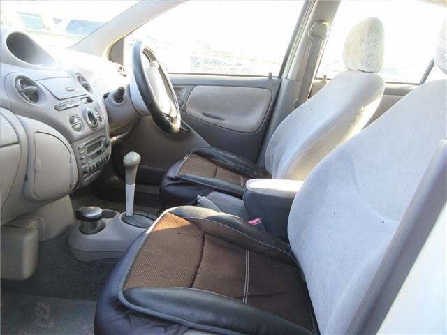 TOYOTA PLATZ