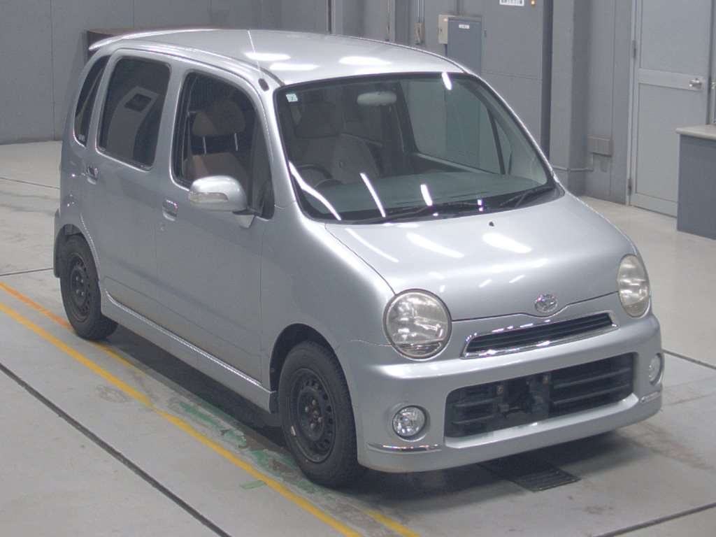 DAIHATSU MOVE LATTE