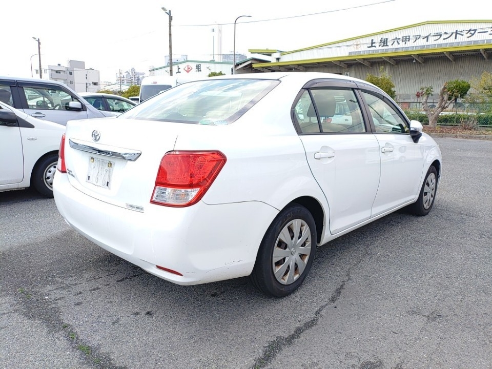 TOYOTA COROLLA AXIO