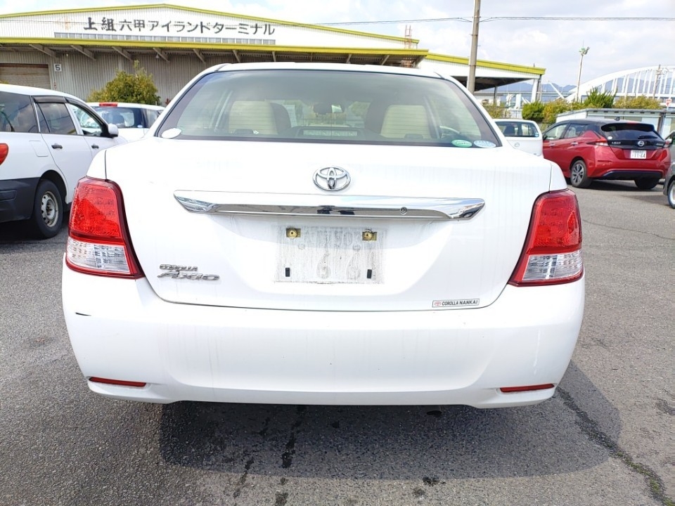 TOYOTA COROLLA AXIO
