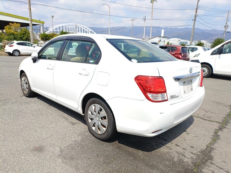 TOYOTA COROLLA AXIO