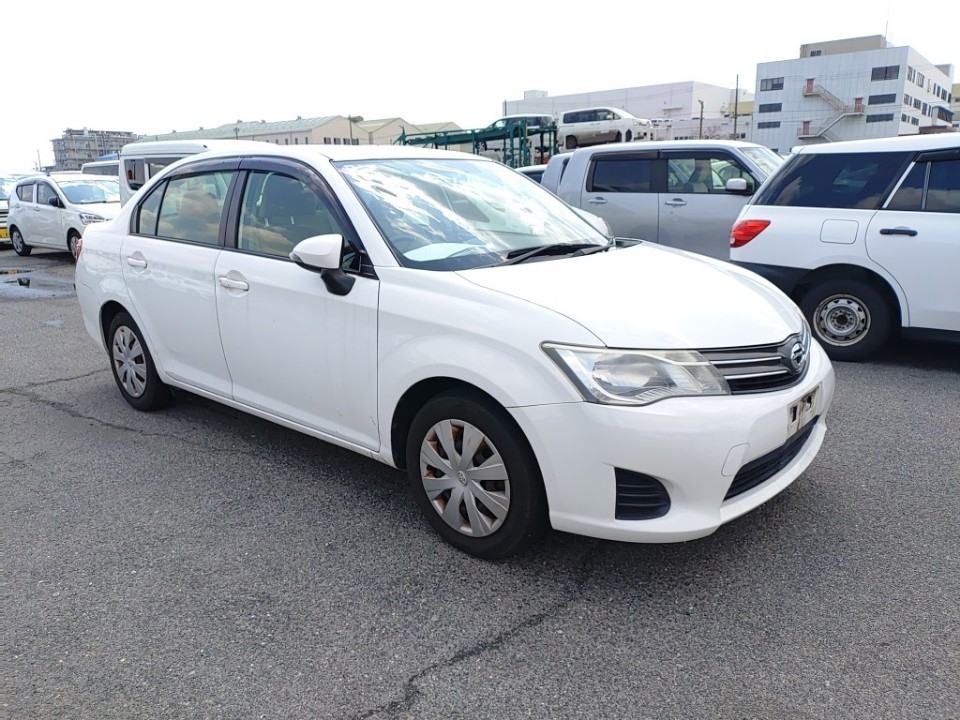 TOYOTA COROLLA AXIO