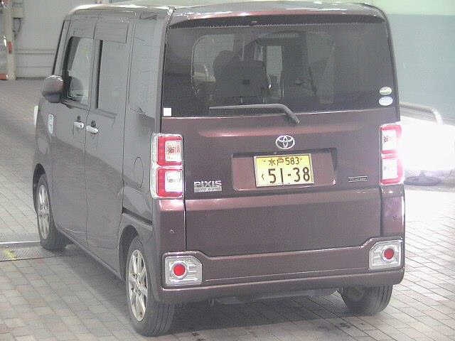 TOYOTA PIXIS MEGA