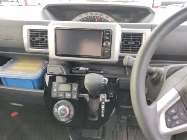 TOYOTA PIXIS MEGA