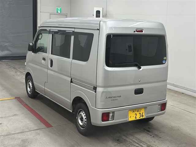 MITSUBISHI MINICAB