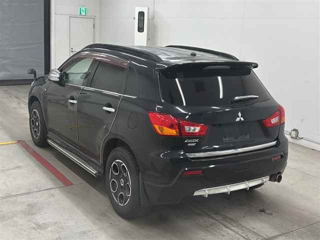 MITSUBISHI RVR